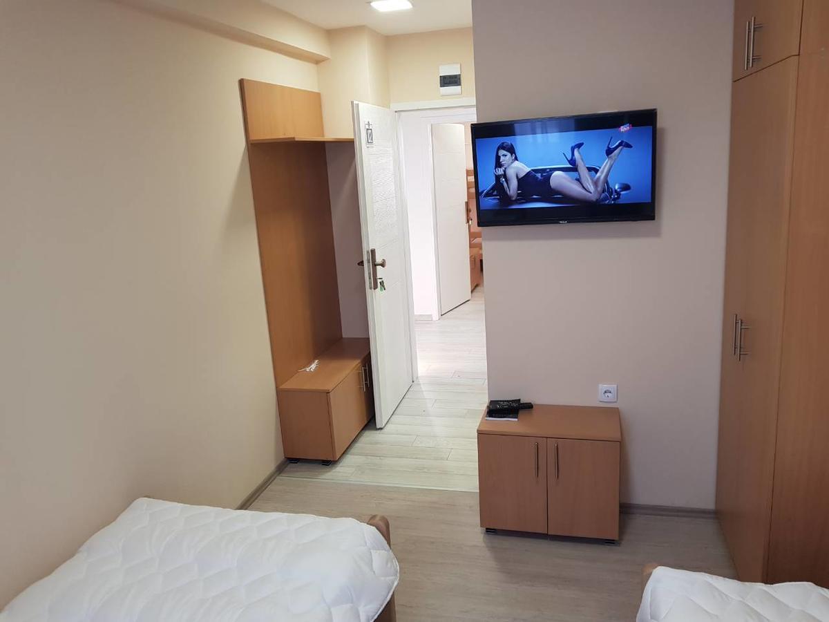 City Hostel Баня-Лука Экстерьер фото