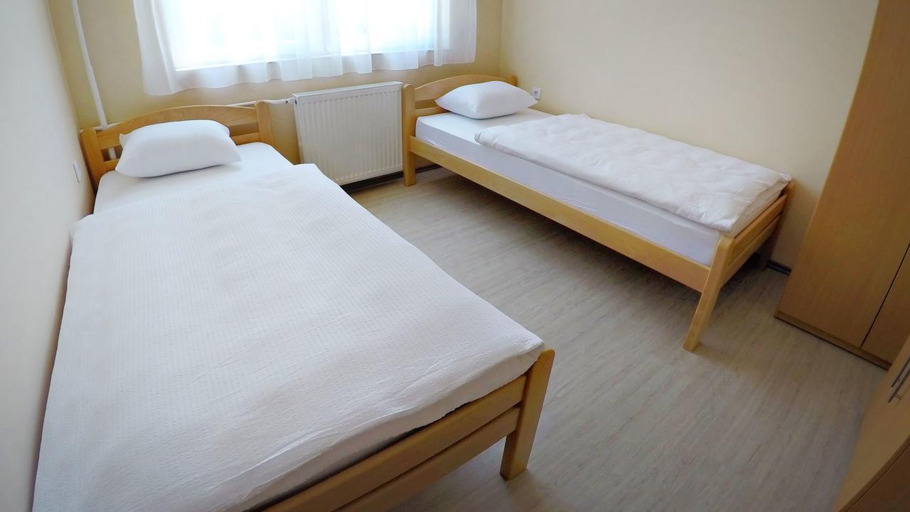 City Hostel Баня-Лука Экстерьер фото